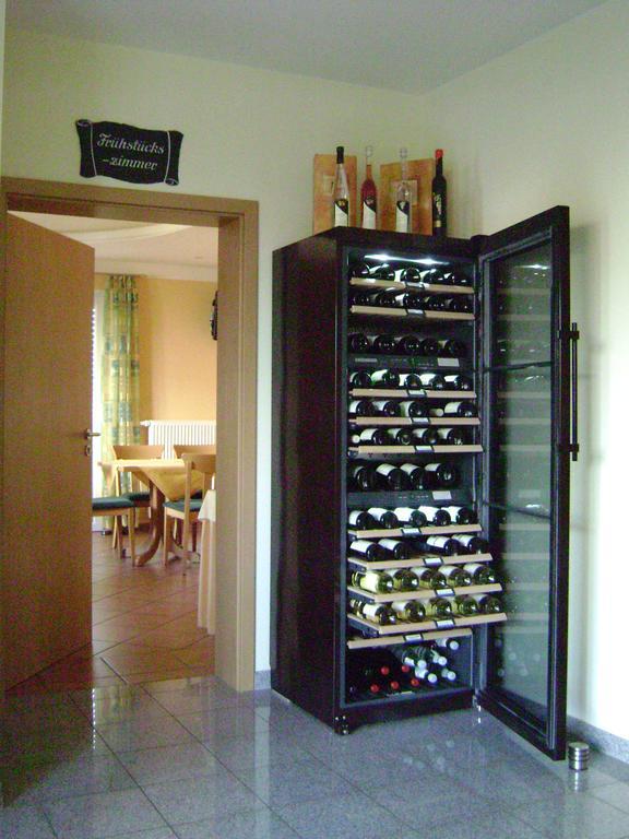 Wein- Und Gaestehaus Genetsch Lieser Kültér fotó