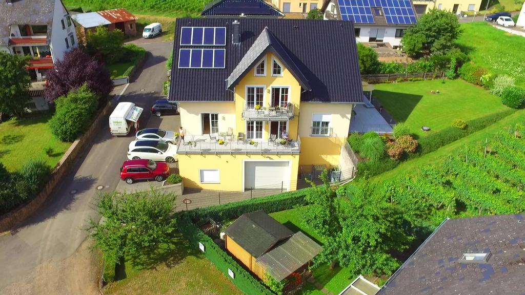Wein- Und Gaestehaus Genetsch Lieser Kültér fotó