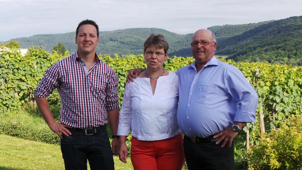 Wein- Und Gaestehaus Genetsch Lieser Kültér fotó