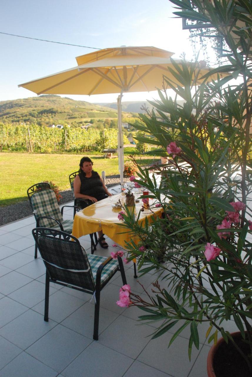 Wein- Und Gaestehaus Genetsch Lieser Kültér fotó